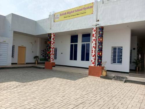 Main-Gate3
